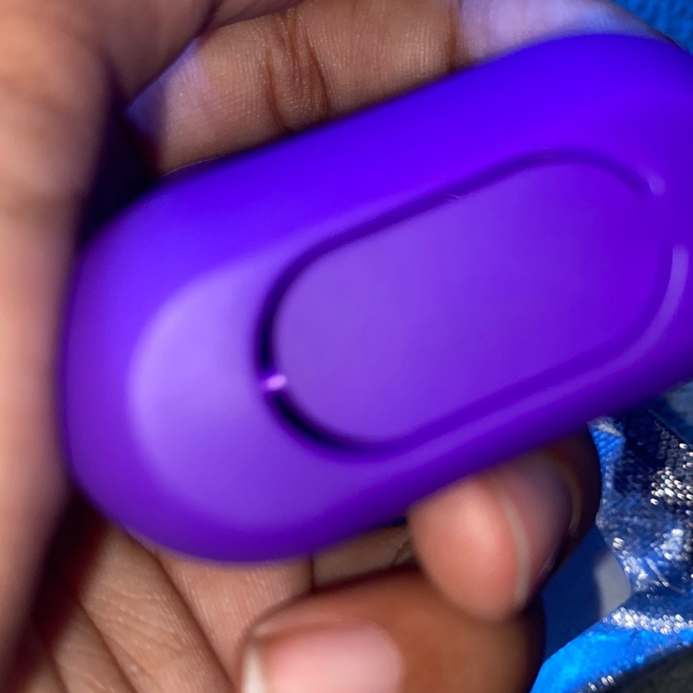 AirPod case - Picture 4 of 4